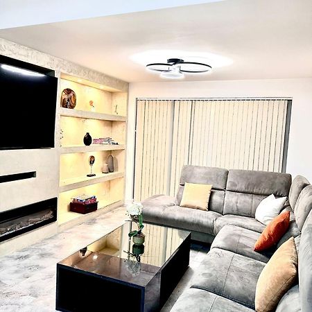 Deluxe Spacious King Size Room Hornchurch Exterior foto