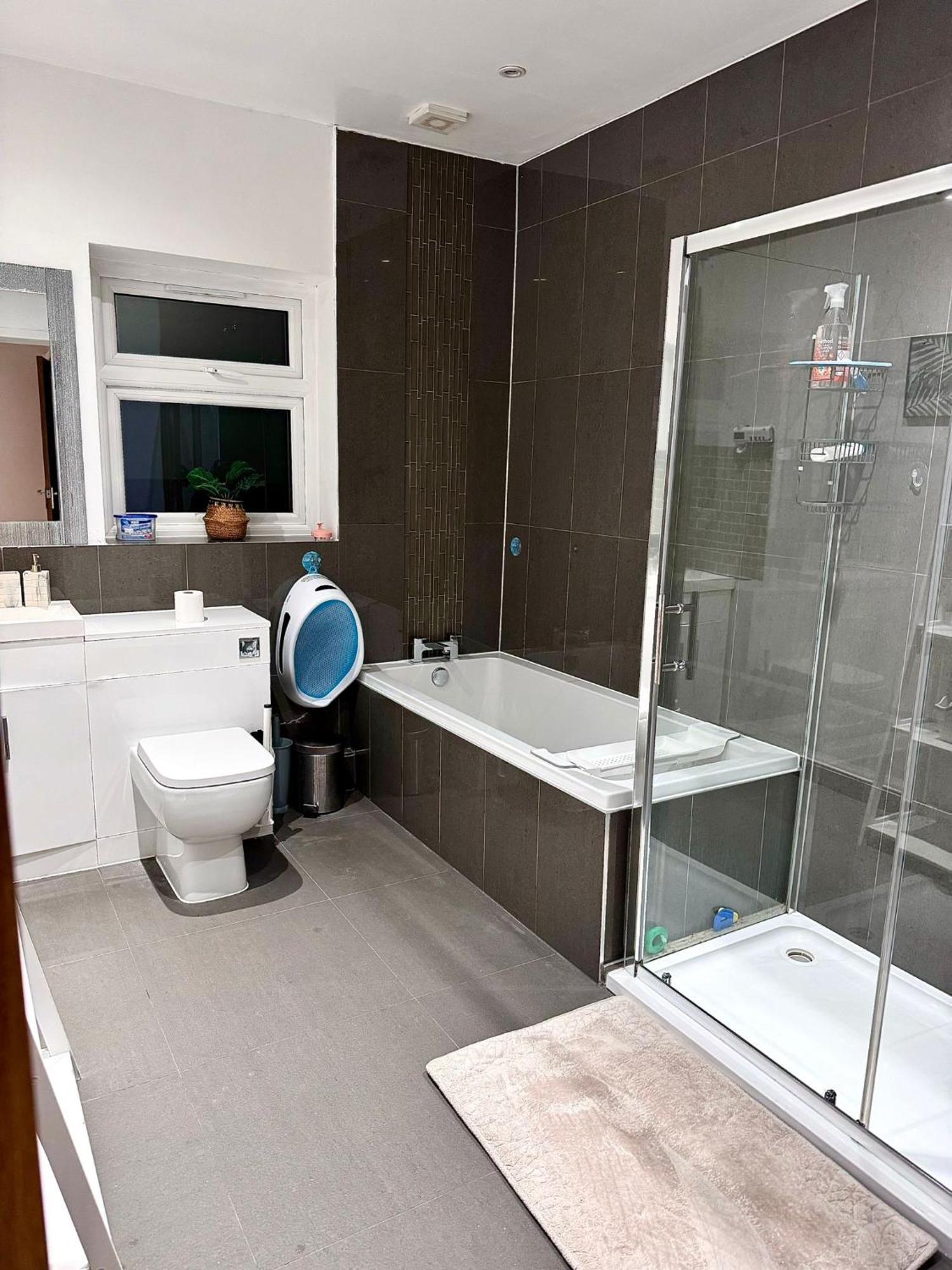 Deluxe Spacious King Size Room Hornchurch Exterior foto